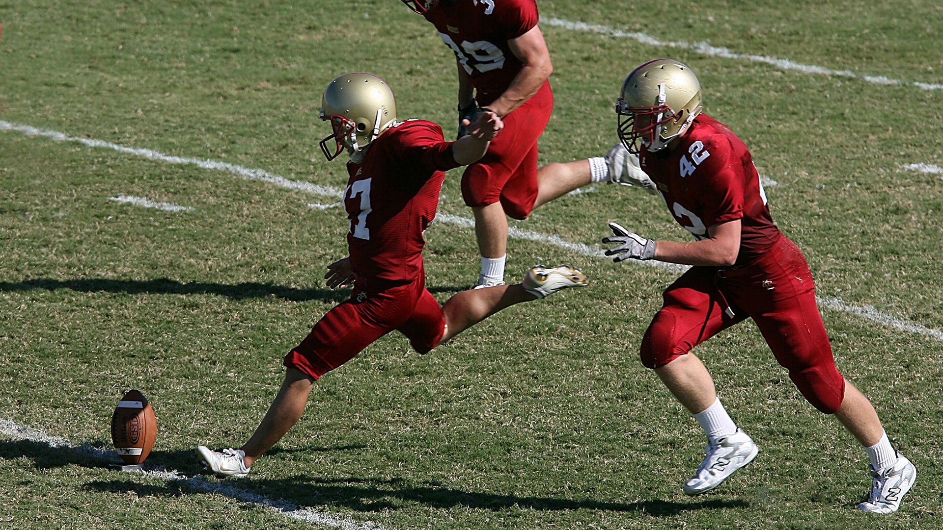 开云官网-_极夜的极限跑：挑战北极极光的速度极限_，极夜在南极还是北极