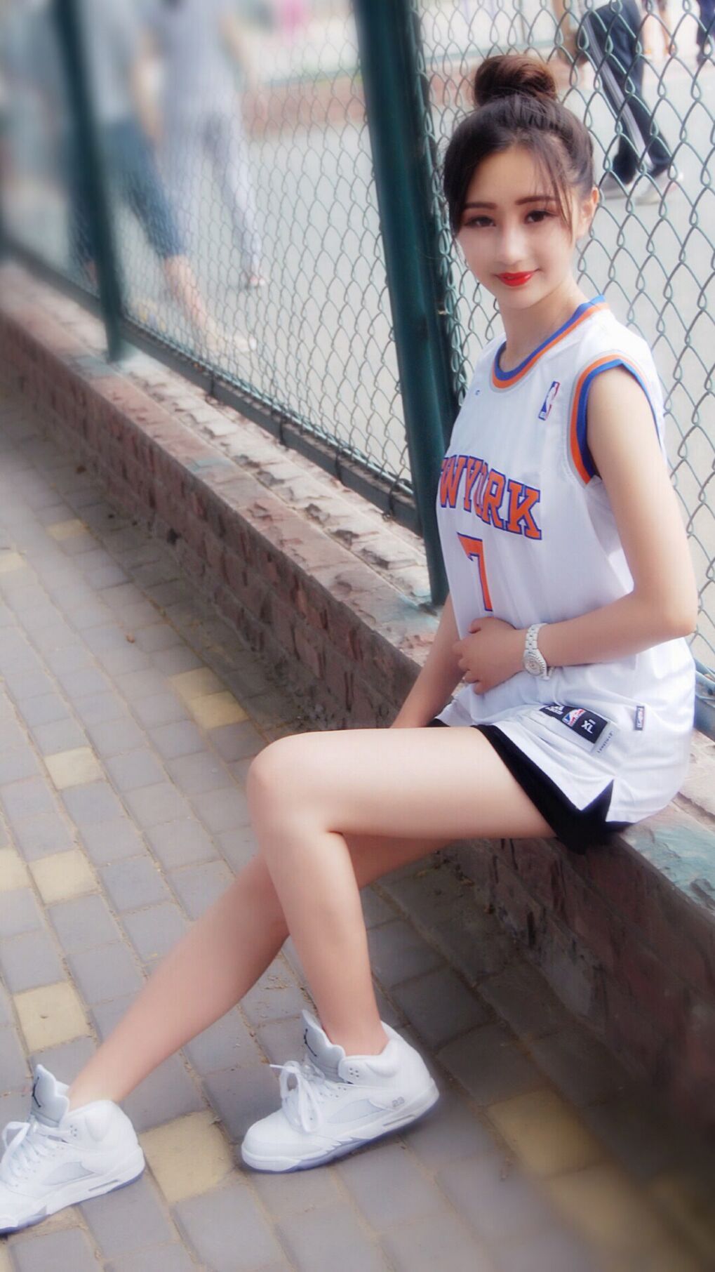 《【行业观察】电竞直播内容创新，吸引年轻用户新宠》，电竞直播室