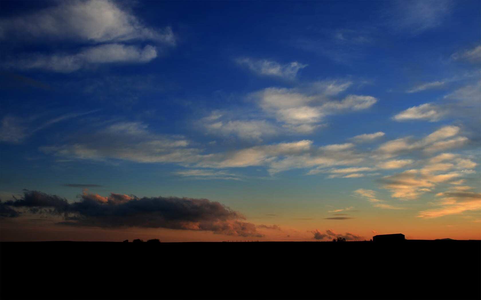 中国男篮在国际比赛中力挫强敌，士气高涨，中国男篮国际赛场战绩