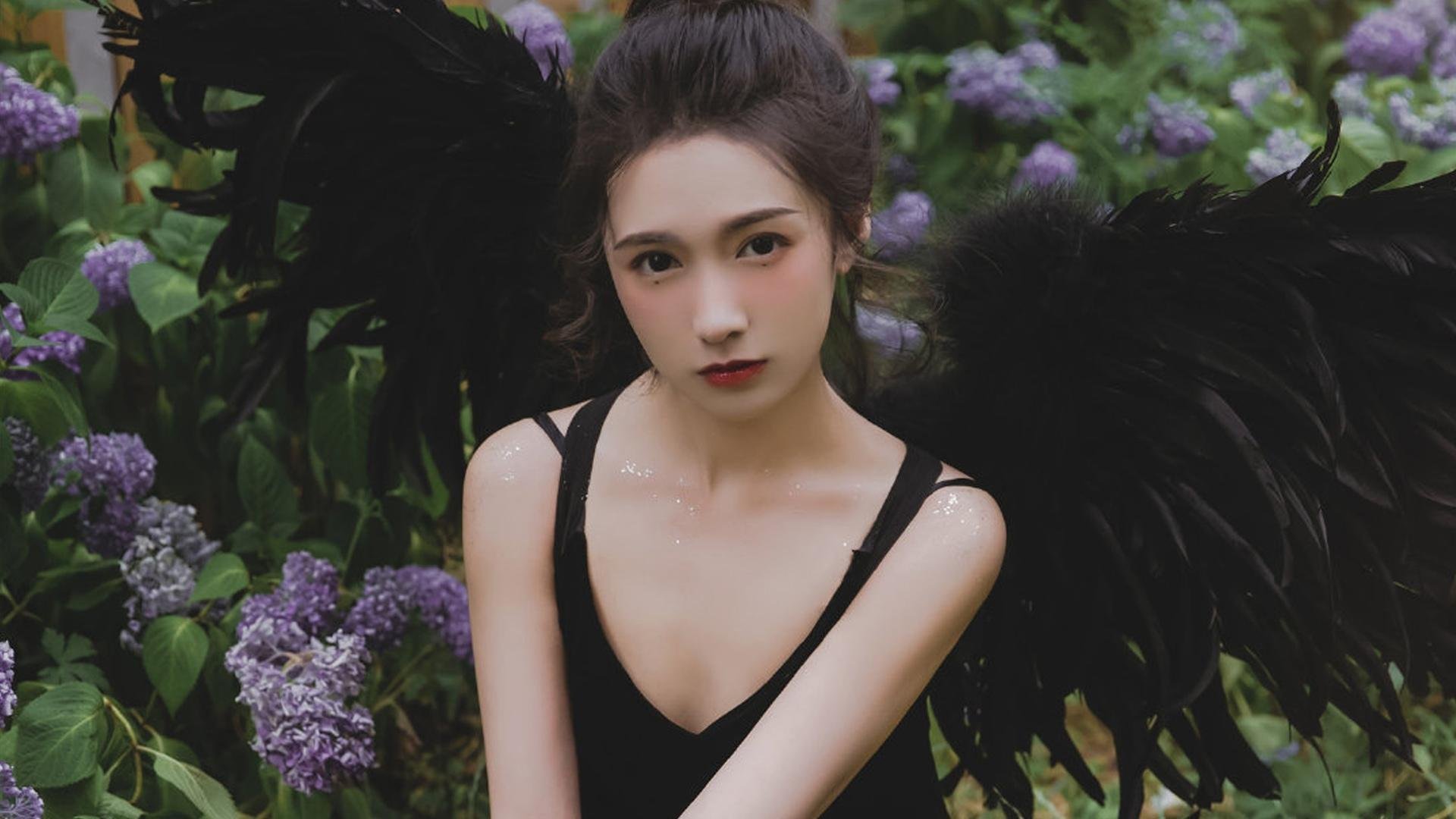 篮下攻坚:北京队抢夺49个篮板,攻守两端占优!,北京篮男