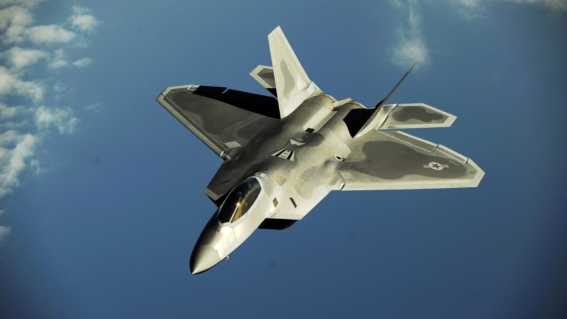 南安普顿客场逼平阿斯顿维拉，保持不败势头，arwu南安普顿