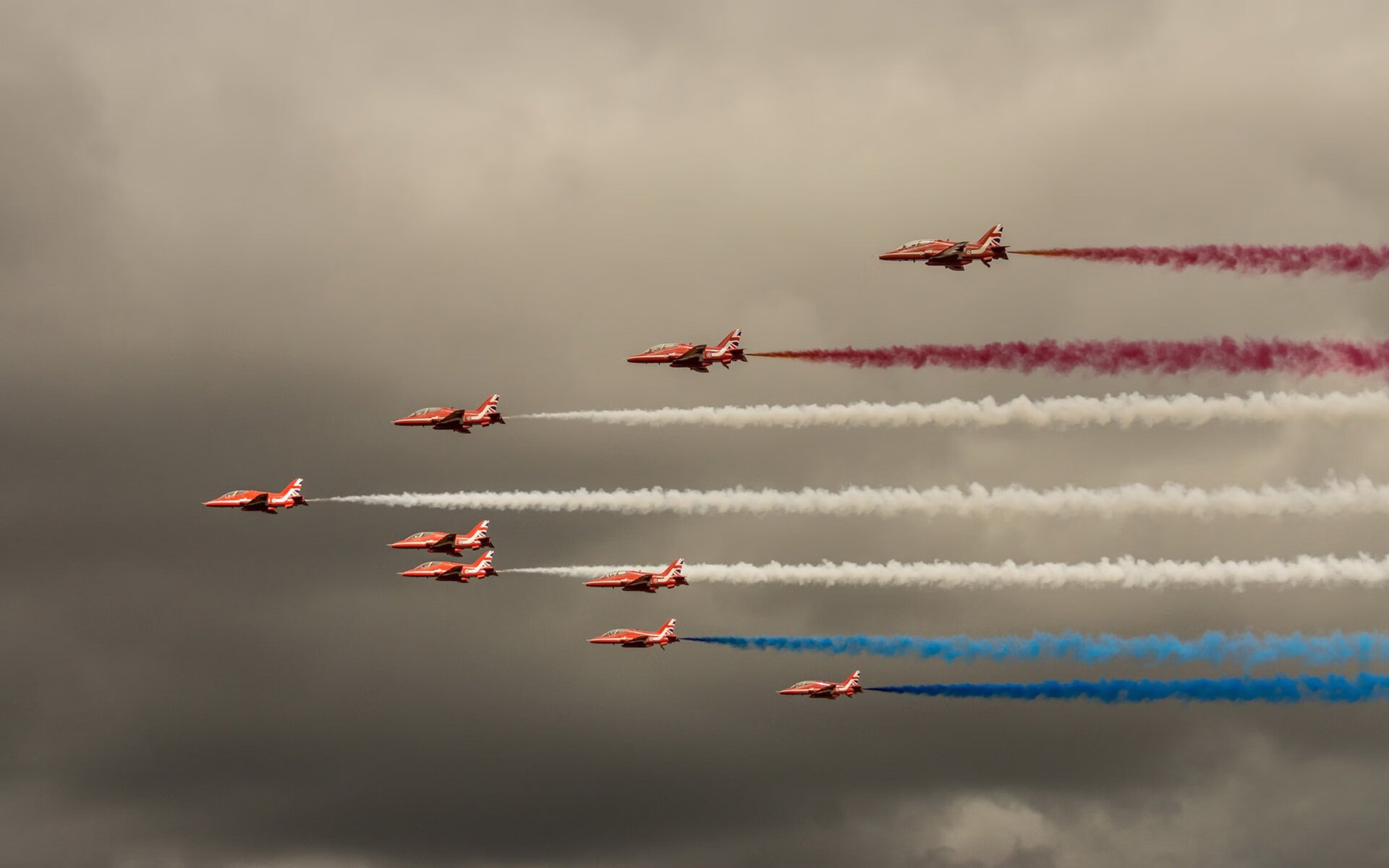 中立B男队技术训练体系趋于稳定，中立部队