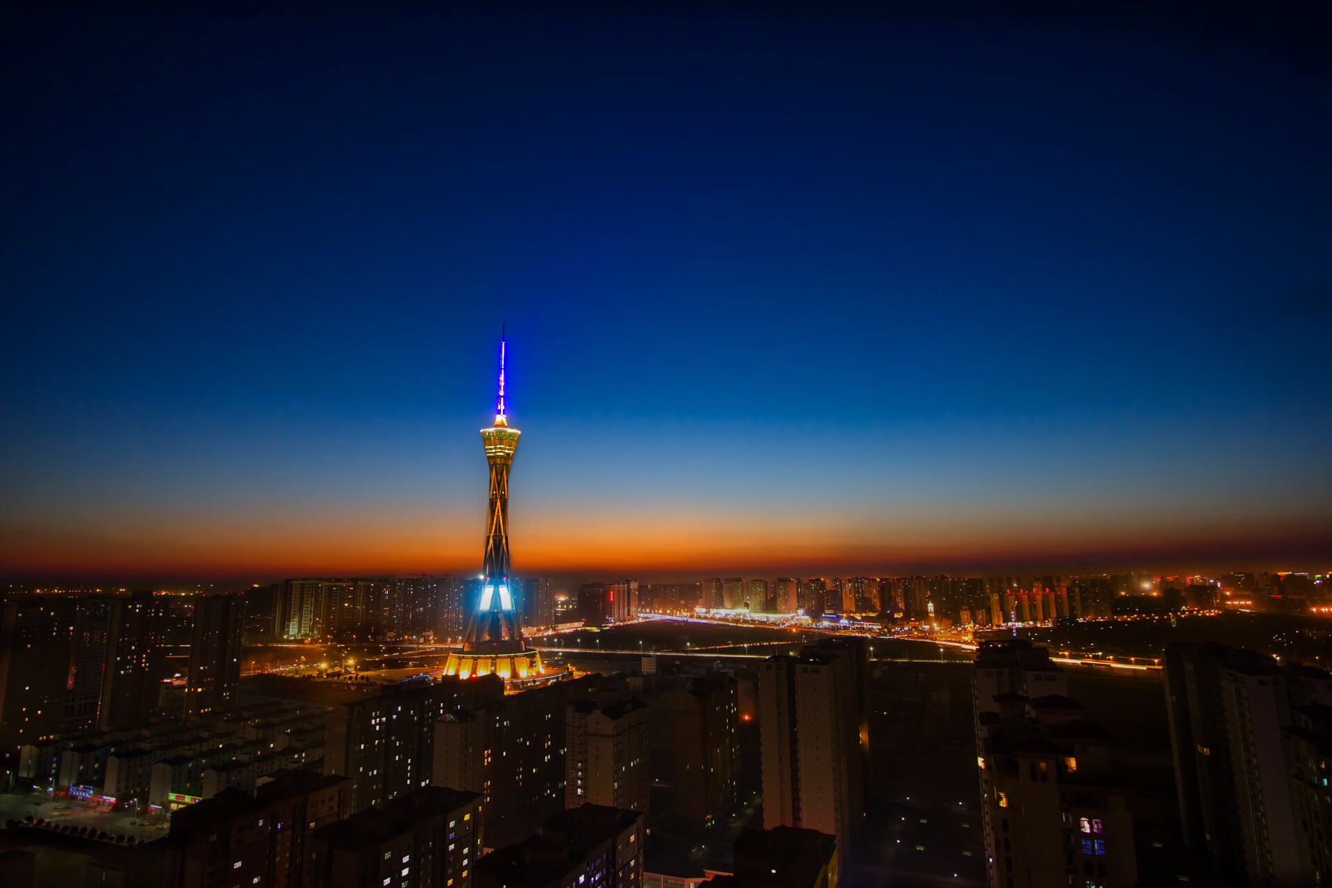 开云下载-张雨霏接力比赛中发挥稳定表现出色，张雨菲 接力
