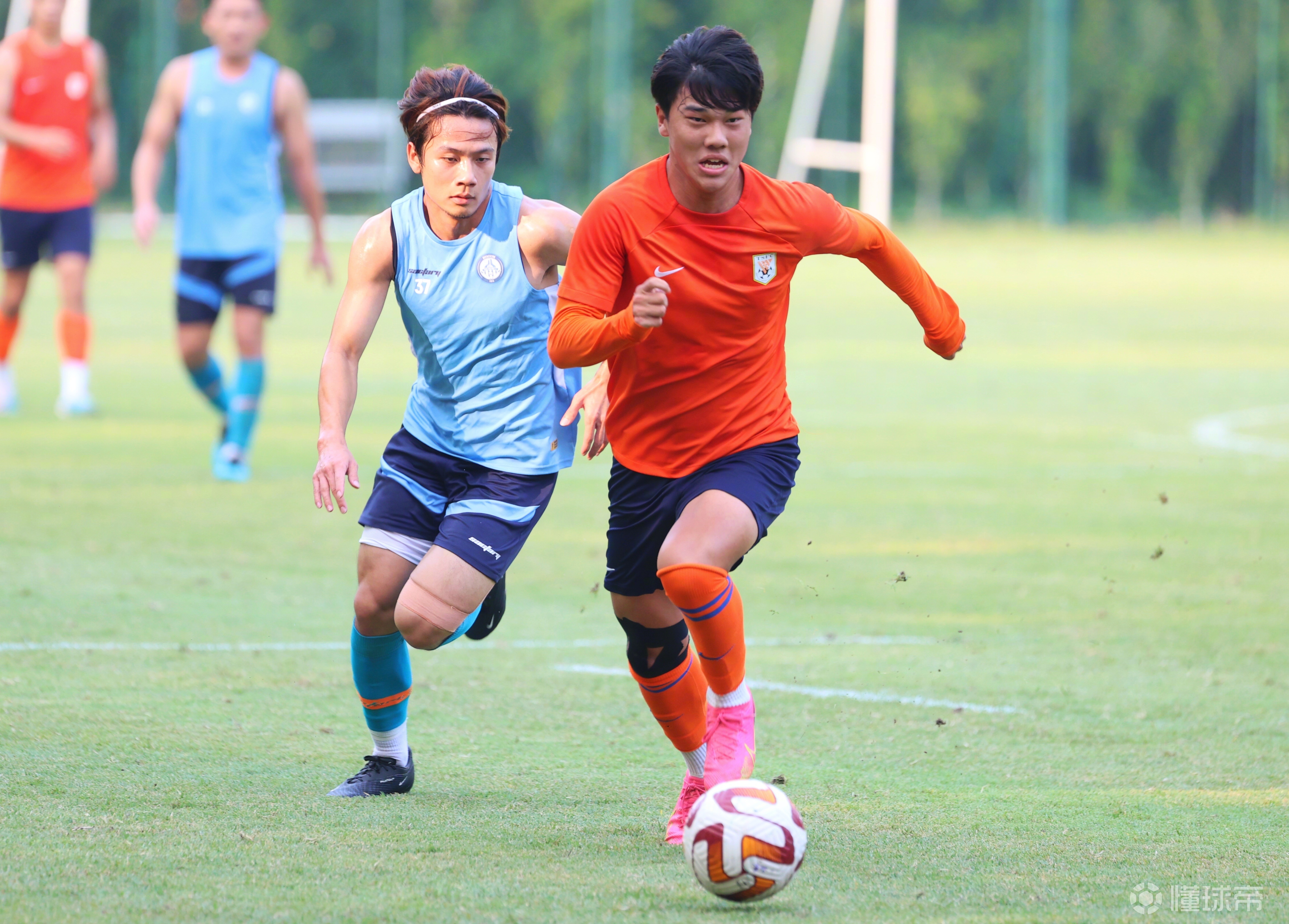 如何在比赛中保持球员的竞技状态？